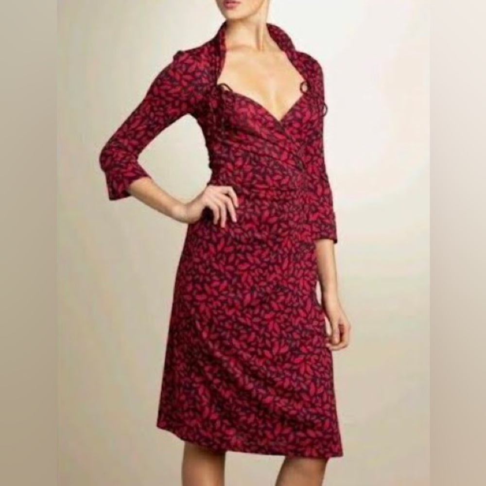 Diane Von Furstenberg Silk Gildred Wrap dress in Red Lips Print